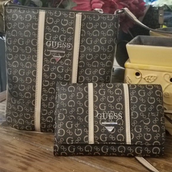 Guess Handbags - Guess crossbody purse and wallet
